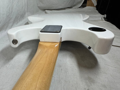 DiPinto Mach IV 4 Guitar with Case