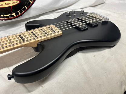 G&L Tribute Series L-2500 5-String Electric Bass