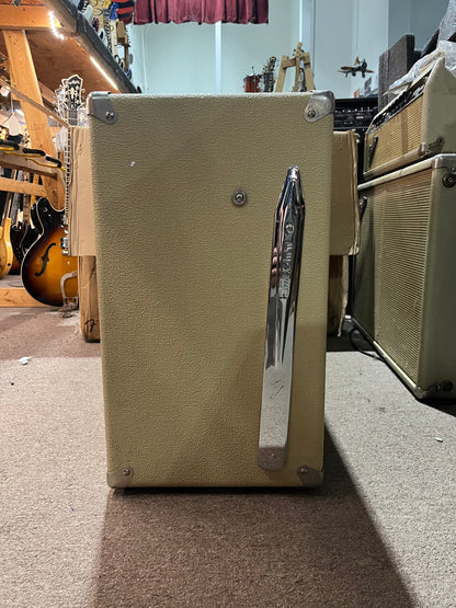 Fender 2x12 Super Sonic Speaker Cabinet with Box - Local Pickup Only