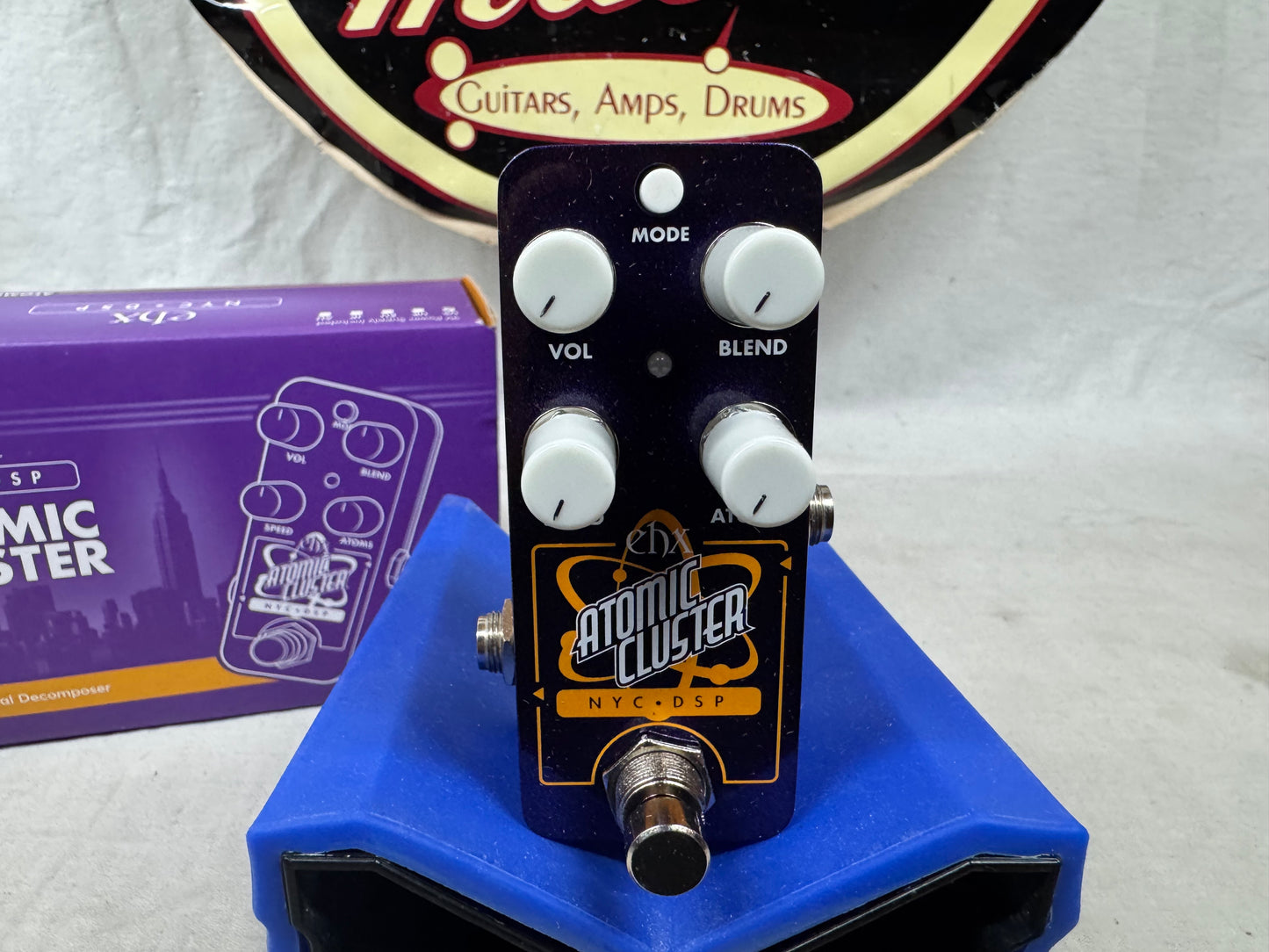 Electro-Harmonix Atomic Cluster Spectral Decomposer Glitch Guitar Synth synthesizer Pedal with Box