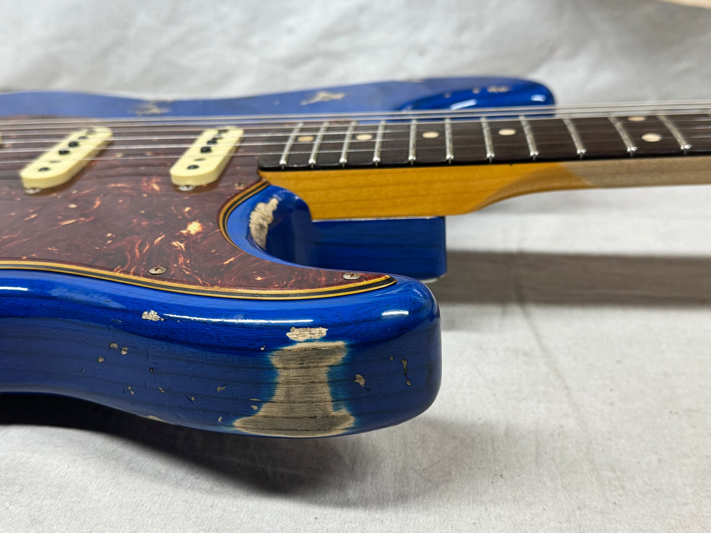 Fender USA Custom Shop '62 1962 Stratocaster Heavy Relic Guitar with COA + Case 2022 - Sapphire Blue Transparent / Rosewood fingerboard