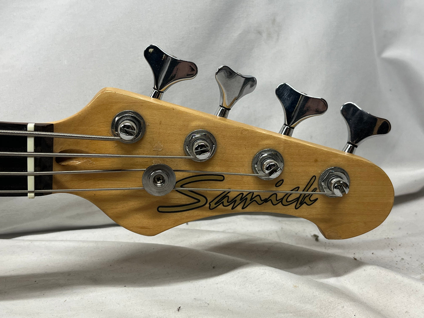 Samick PMB-41 Doublecut 4-String Electric Bass
