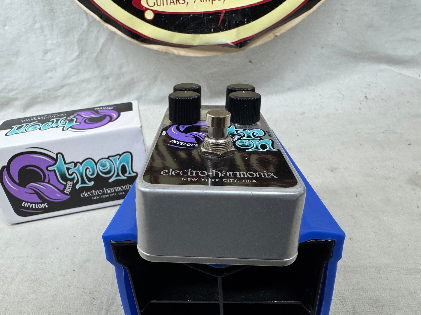 Electro-Harmonix Nano Series Q-Tron Envelope Filter Pedal with Box