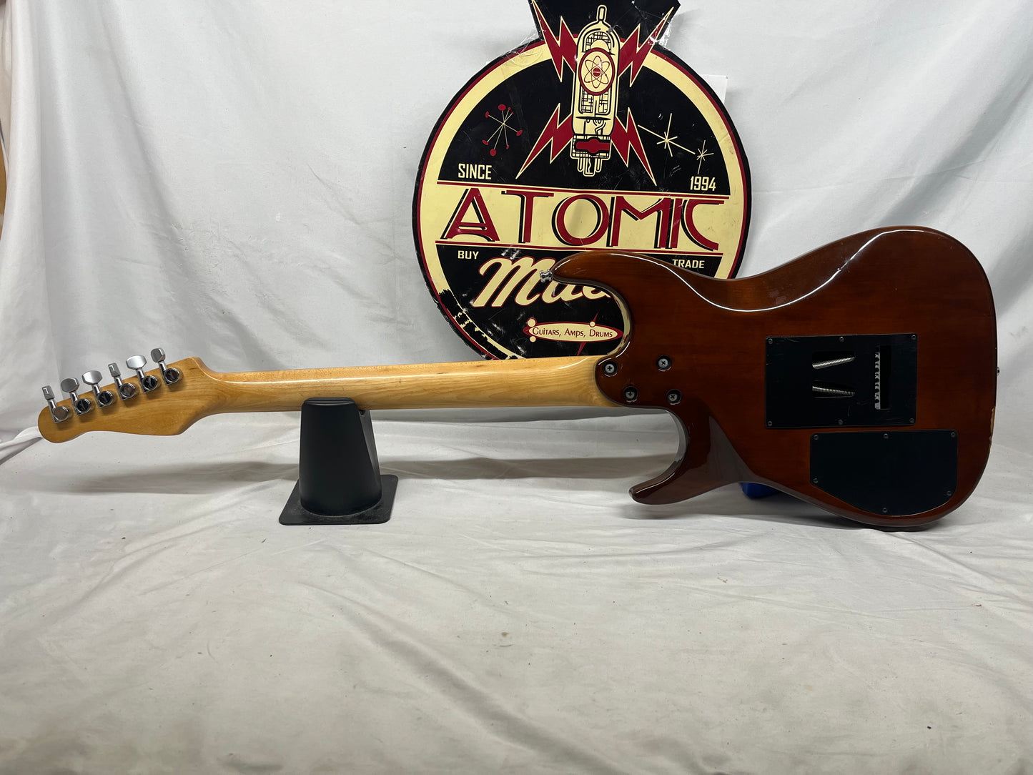 Godin Freeway Classic Electric Guitar - Dual Action Truss Rod
