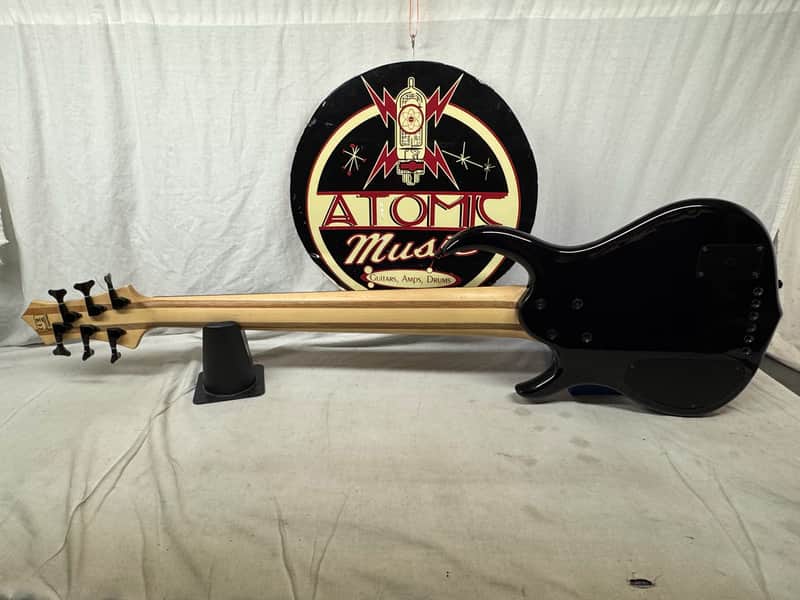 Sire Marcus Miller M7 6-string Bass - Image 8