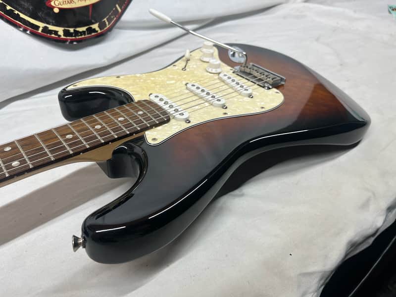 Squier Deluxe Series Stratocaster strat - Image 20