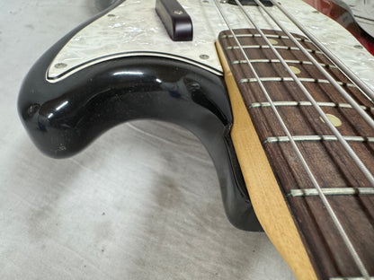 Fender USA Mustang 4-string Bass with Case 1974 - 3-Color Sunburst / Rosewood fingerboard