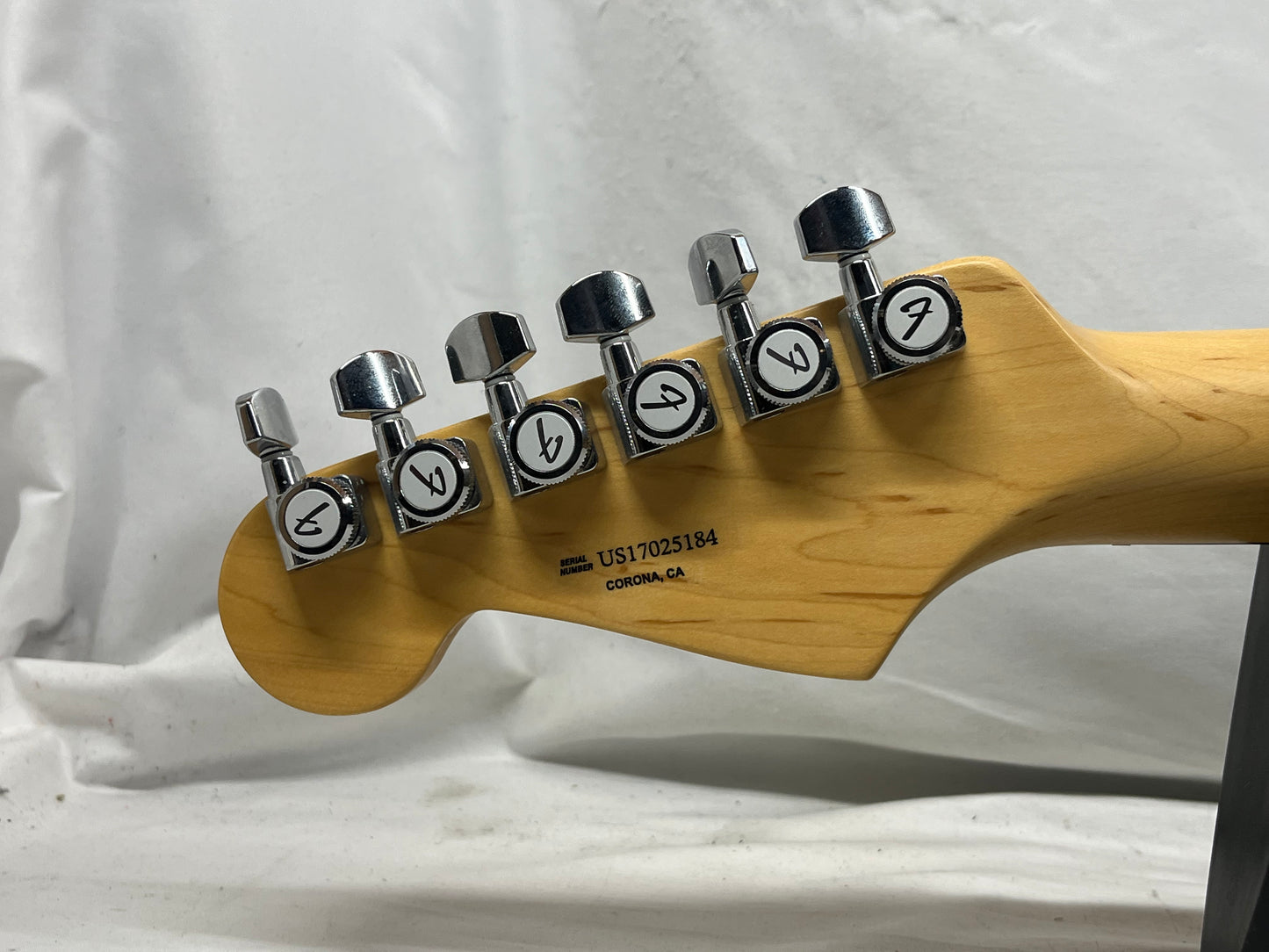 Fender American Elite Stratocaster Strat Electric Guitar - 3-Color Sunburst