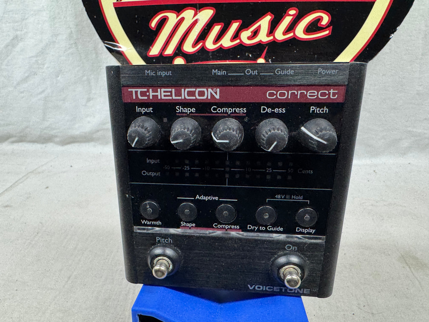 TC Helicon VoiceTone Correct Auto-Pitch Correction / EQ Vocal Effects Pedal with Power Supply
