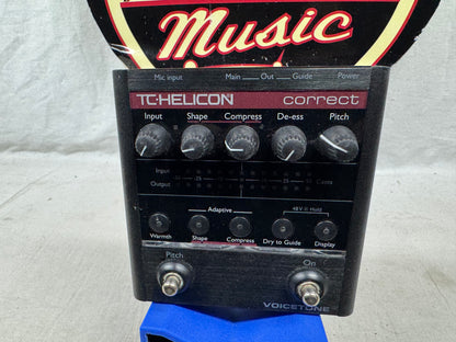 TC Helicon VoiceTone Correct Auto-Pitch Correction / EQ Vocal Effects Pedal with Power Supply