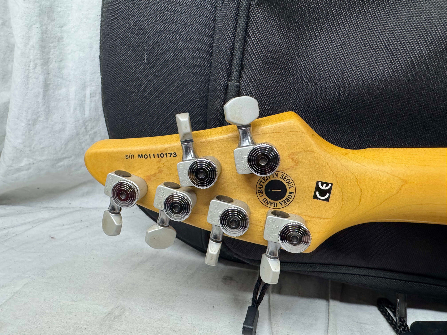 Brian Moore iM i2000 Series Model iGuitar8.13 iGuitar 8.13 Guitar with Roland Synth Access + Gig Bag - MIK Made In Korea 2001
