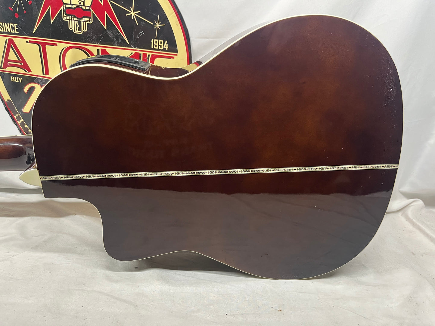 Esteban Granada Classical Acoustic Guitar and G10 Amplifier Like New