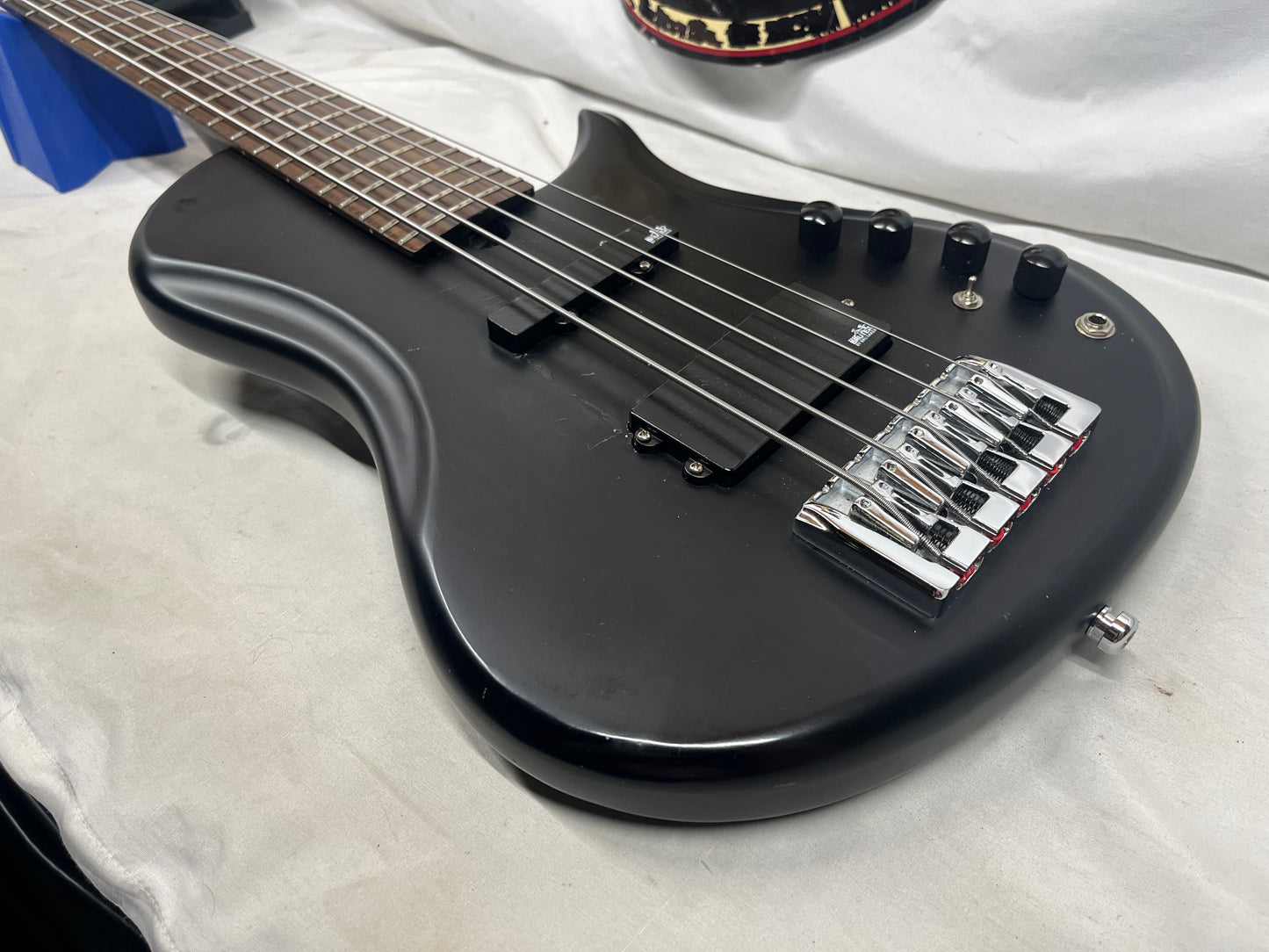 Brubaker Brute MJXSC-5 5-string Active Bass Guitar - Black