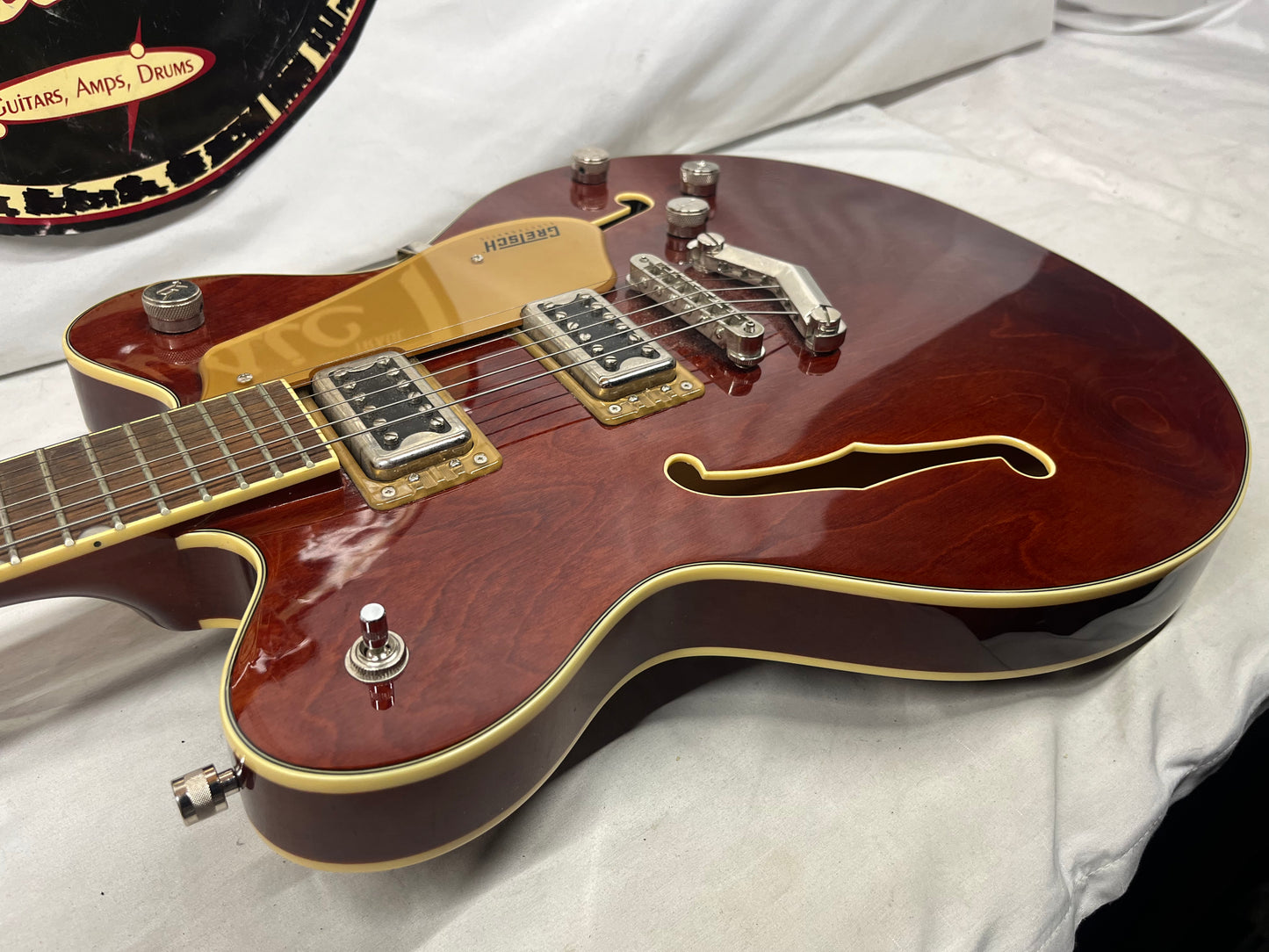 Gretsch G5622 Semi-Hollow Body Electric Guitar