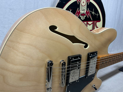 Squier Classic Vibe Starcaster Semi-Hollowbody Guitar 2024 - Natural