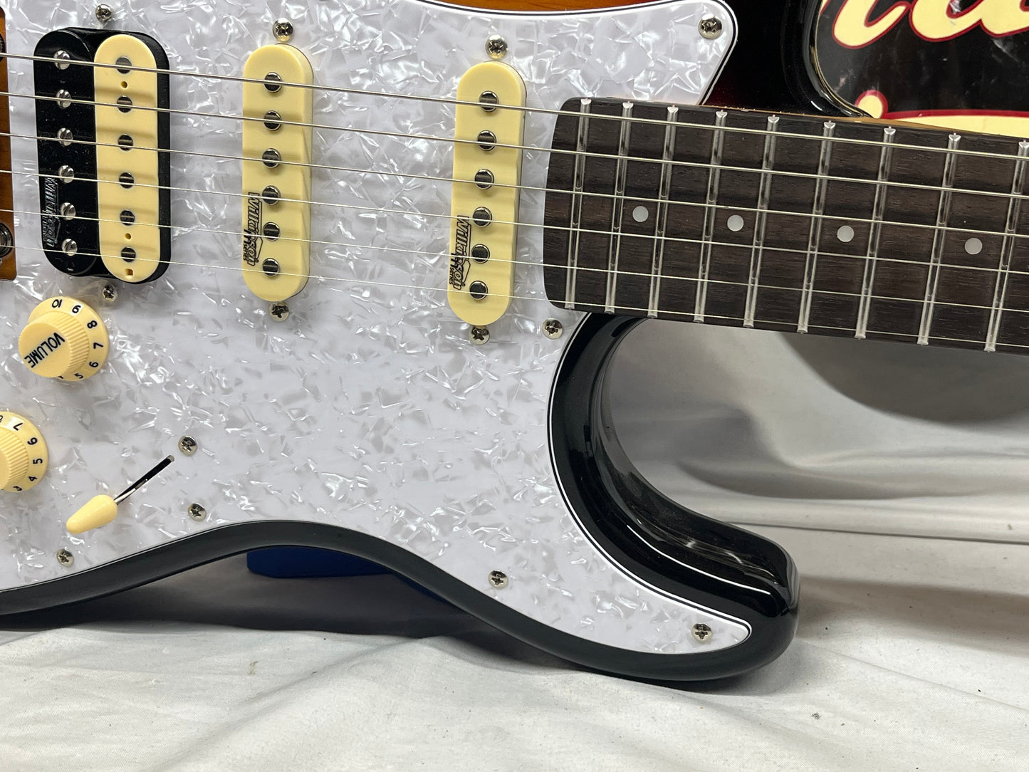 Fesley Ghost Series FST1000 Doublecut Electric Guitar