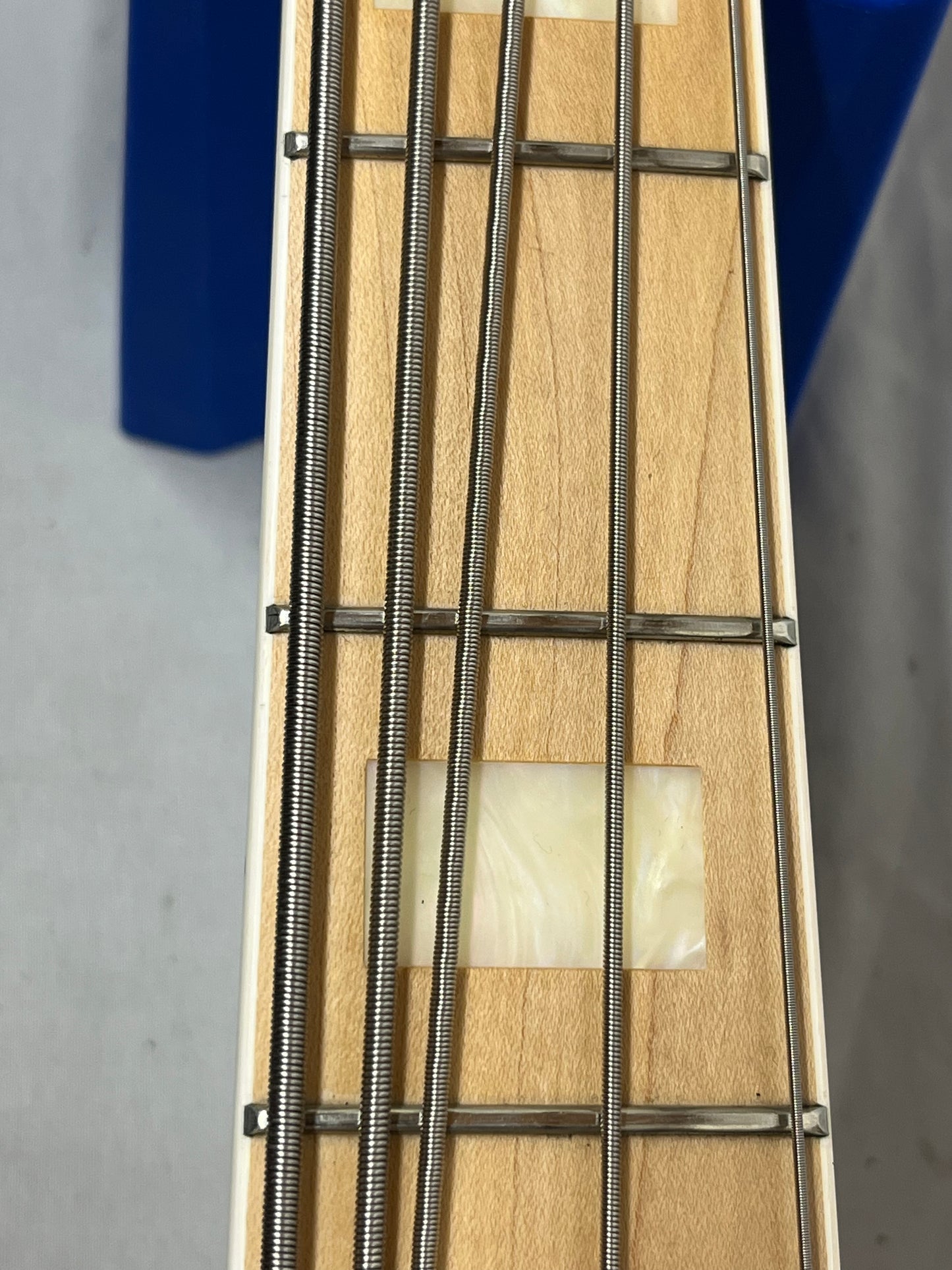Crews Maniac Sound JB2005 5-String J-Style Electric Bass