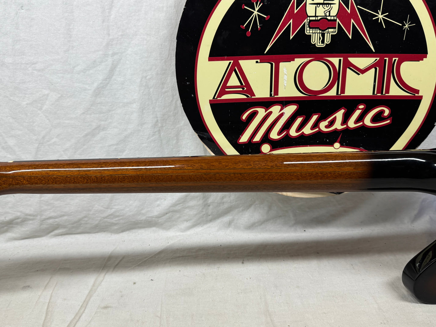 Gibson BAT1SUSB4 Thunderbird IV 4-string Bass with Case - modified electronics 2015 - Tobacco Burst
