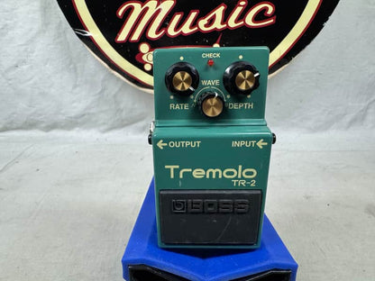 Boss TR-2 tr2 Tremolo Pedal - Image 2