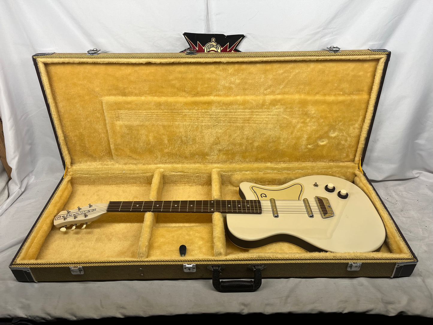 Danelectro 56-U2 Reissue Singlecut Electric Guitar with Hard Case
