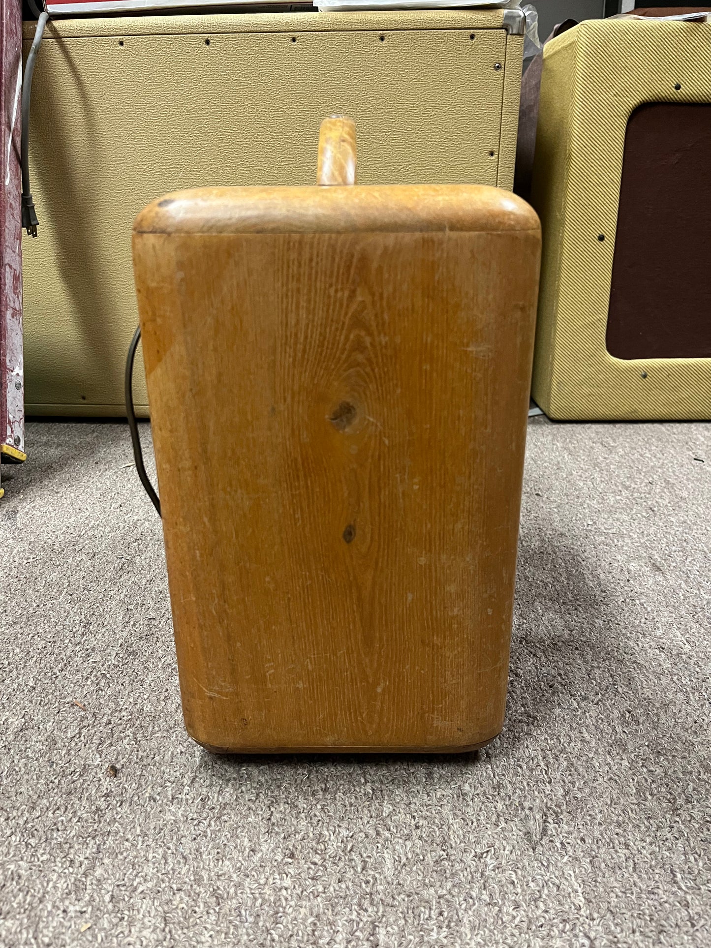 Fender Model 26 Deluxe Woody Vintage RARE Guitar Tube Amplifier Combo - Local Pickup Only
