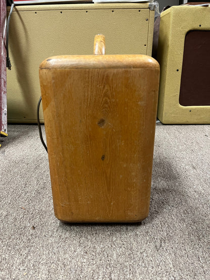 Fender Model 26 Deluxe Woody Vintage RARE Guitar Tube Amplifier Combo - Local Pickup Only