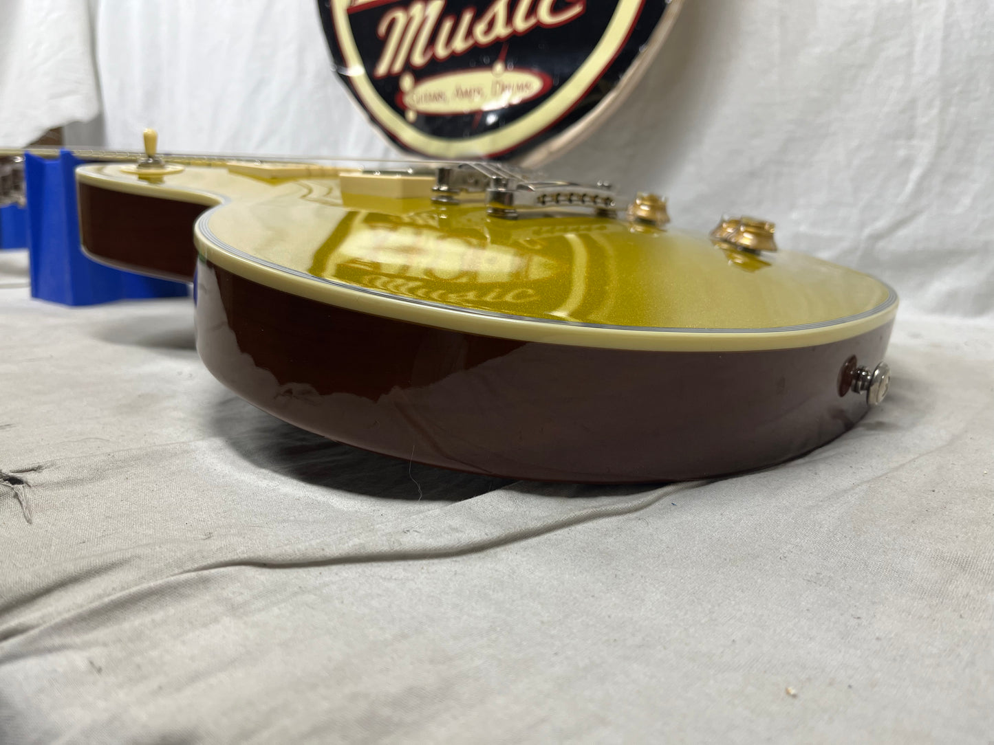 Agile AL-3000 Goldtop Singlecut Electric Guitar