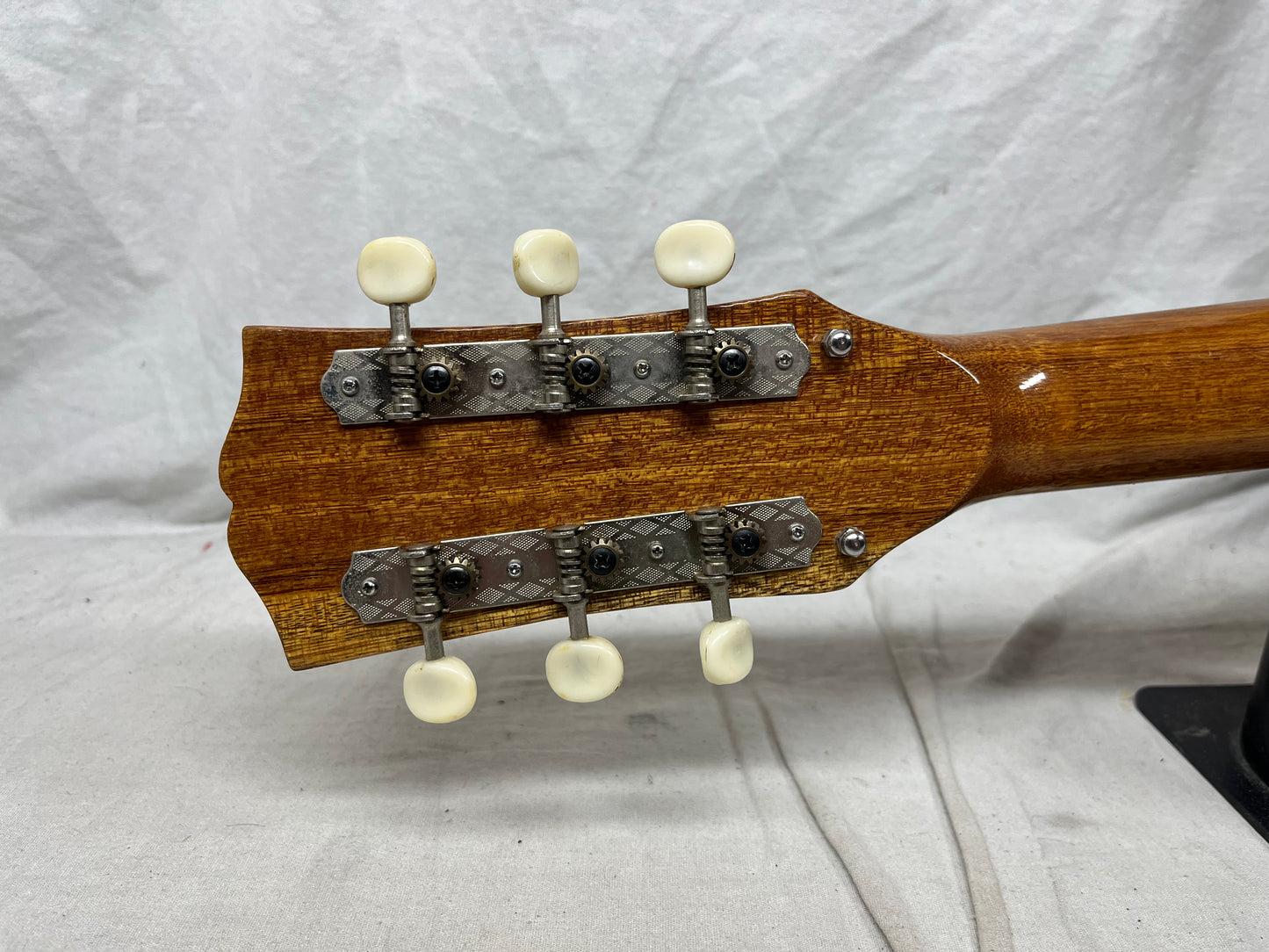 Winston? Semi-Hollow Body Electric Guitar