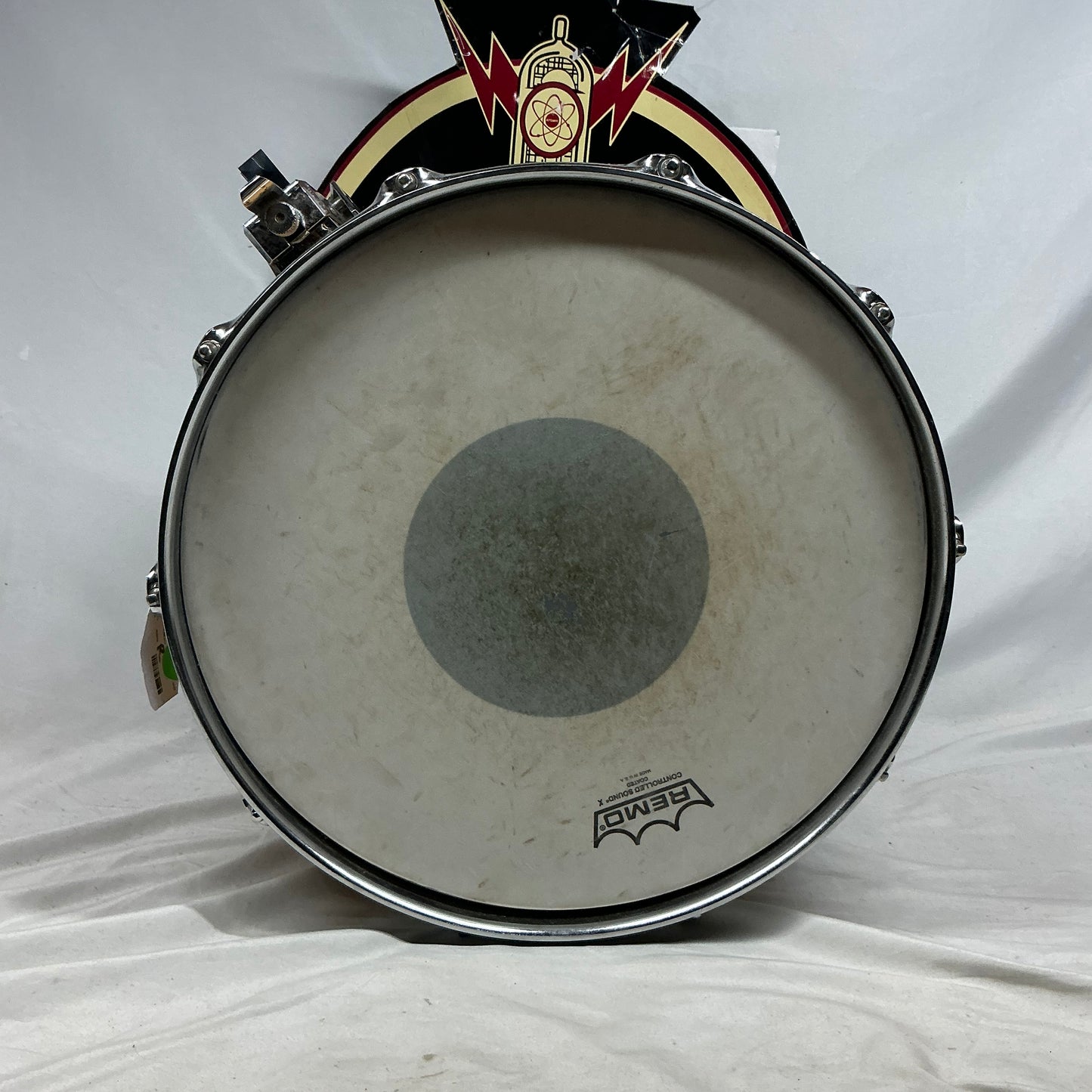 Pearl Free Floating 14x5.5 (shell) / 14x6.5 (actual depth) Maple Shell Snare Drum