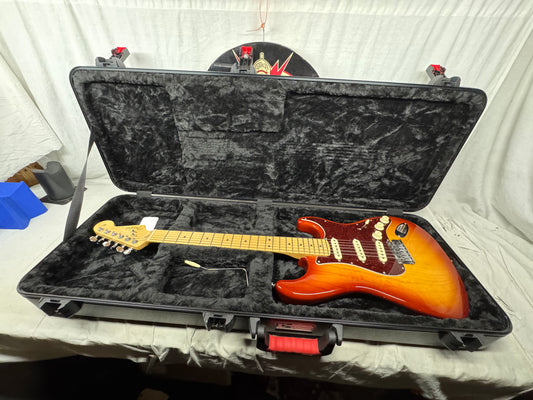 Fender American Stratocaster Guitar with Gator Case 2016 - Sienna Sunburst / Maple neck