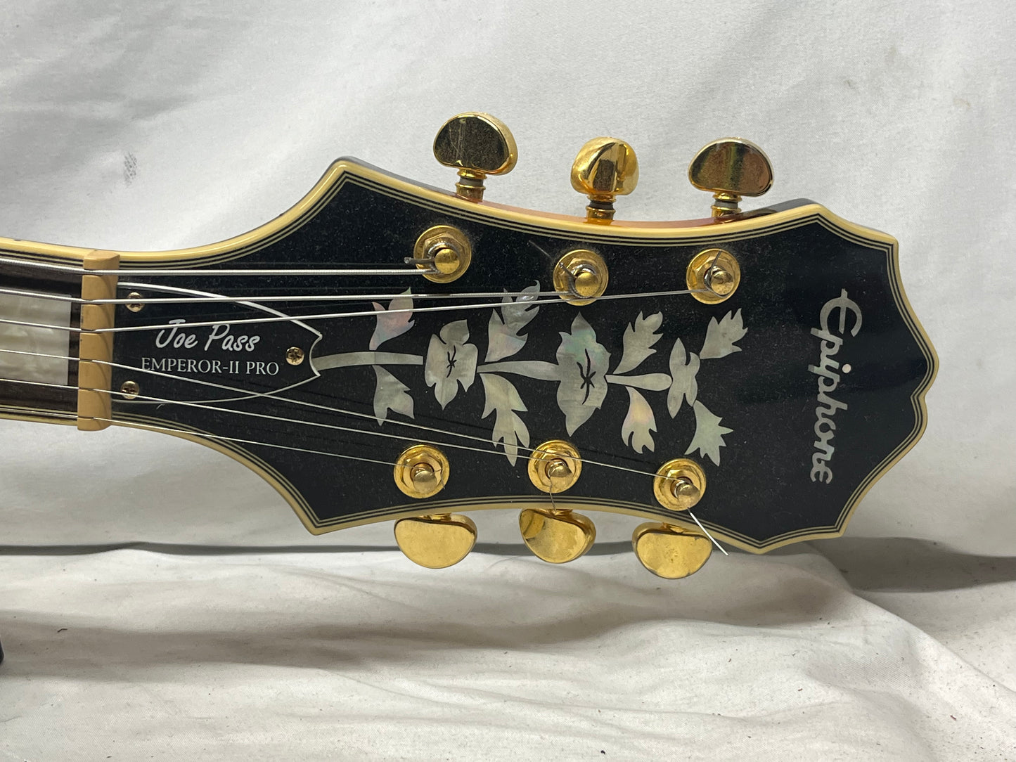 Epiphone Joe Pass Emperor-II Pro Archtop Hollow Body Electric Guitar