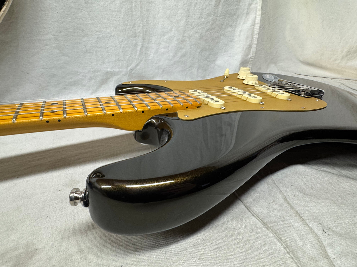 Fender American Ultra Stratocaster Guitar with COA + Case 2021 - Texas Tea / Maple neck