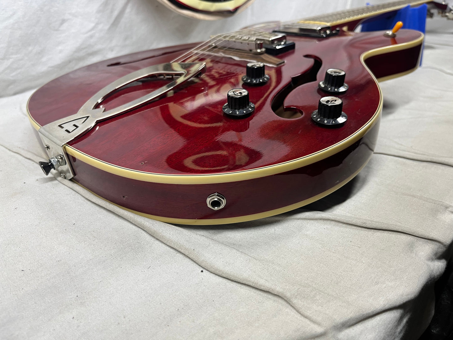 Guild SF IV Starfire 4 Semi-Hollow Body Electric Guitar