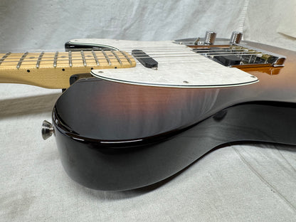 Fender American Professional Telecaster Guitar 2017 - 2-Color Sunburst / Maple neck