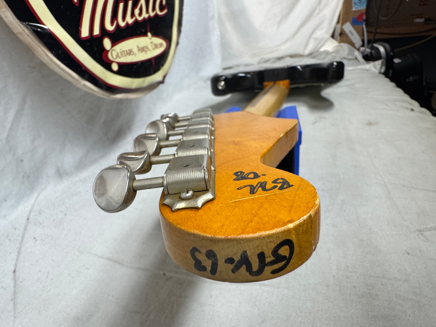 Nash S-63 s63 Relic'd S-style Guitar with Lindy Fralin pickups +  Fender Case