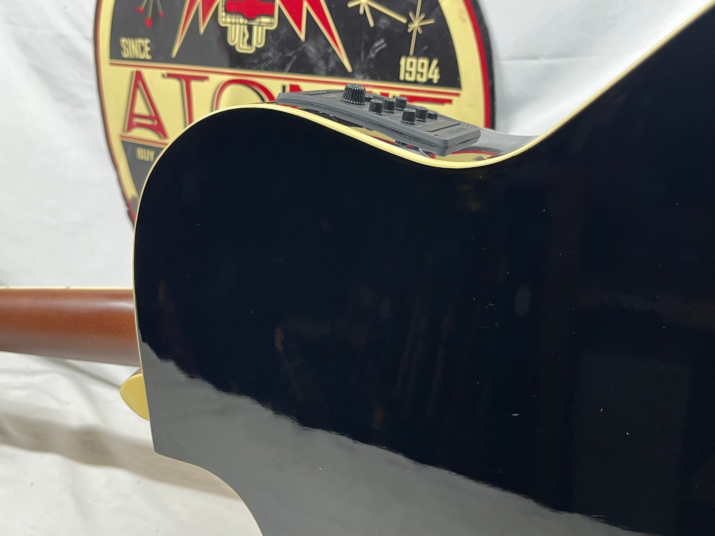 Fender Kingman V2 Acoustic Bass Guitar
