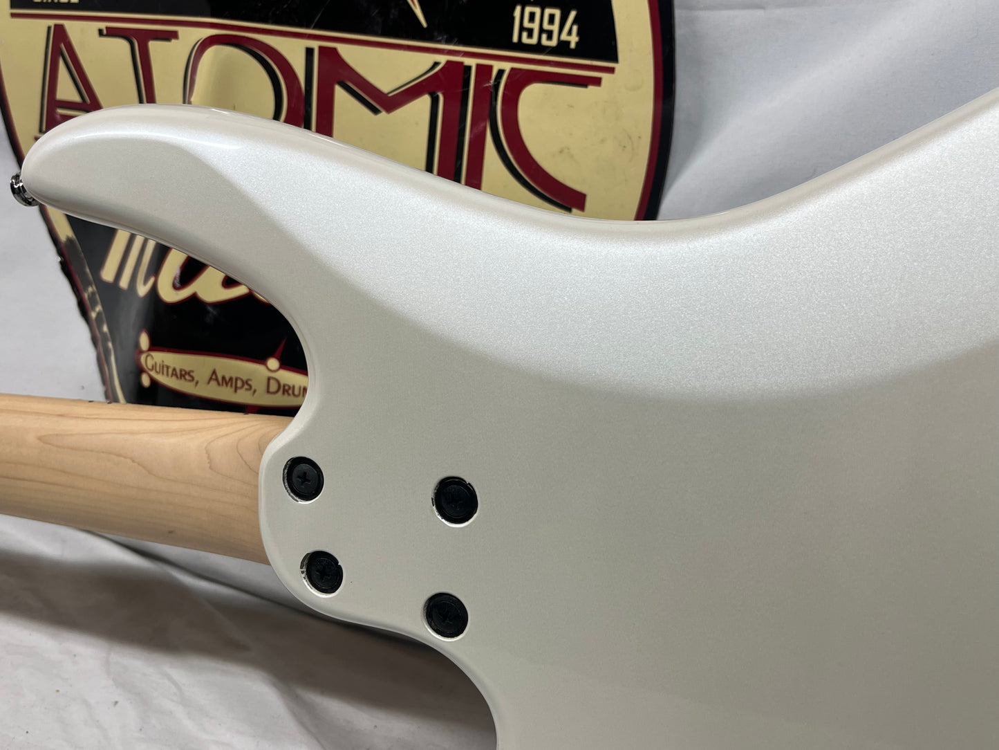 Ibanez Soundgear Gio GSR200M 4-String Electric Bass