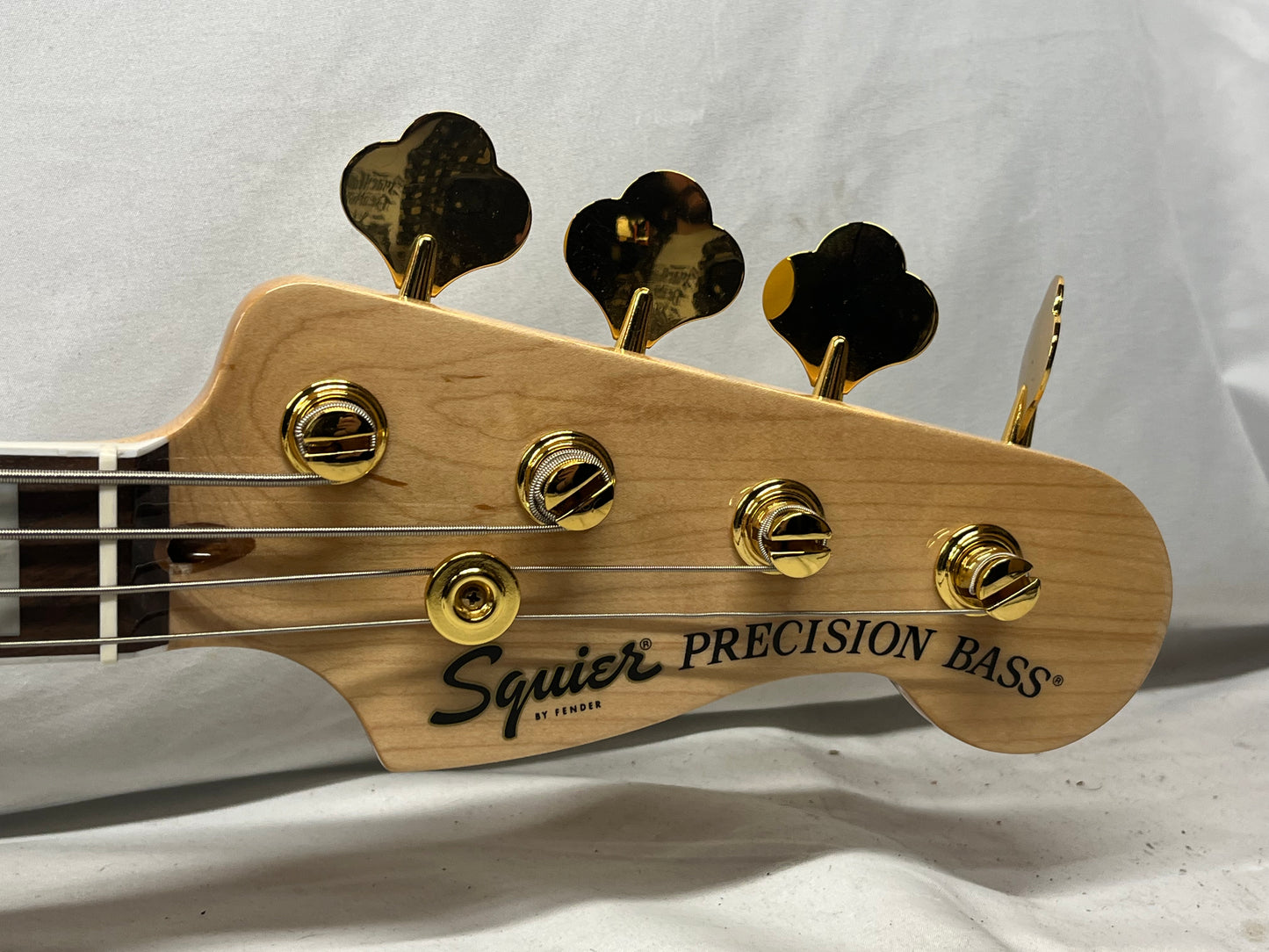 Squier 40th Anniversary 4-String Electric Precision Bass Gold Edition - Lake Placid Blue