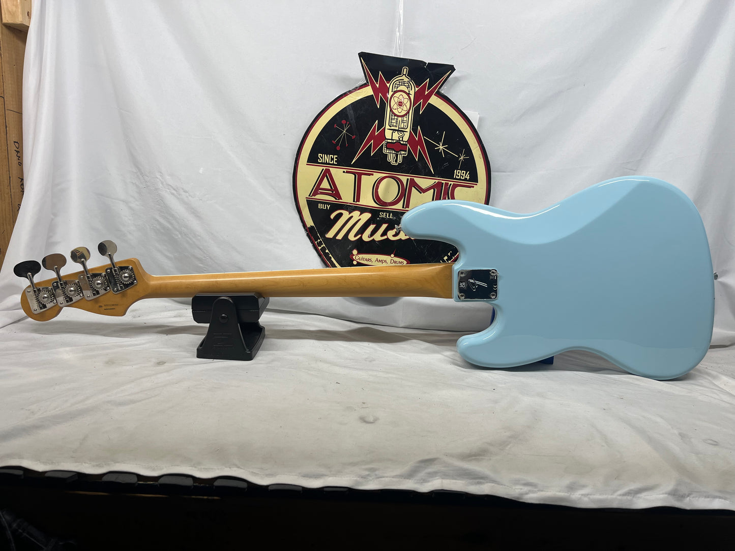 Fender Gold Foil Jazz Bass 4-String Electric Bass - Sonic Blue
