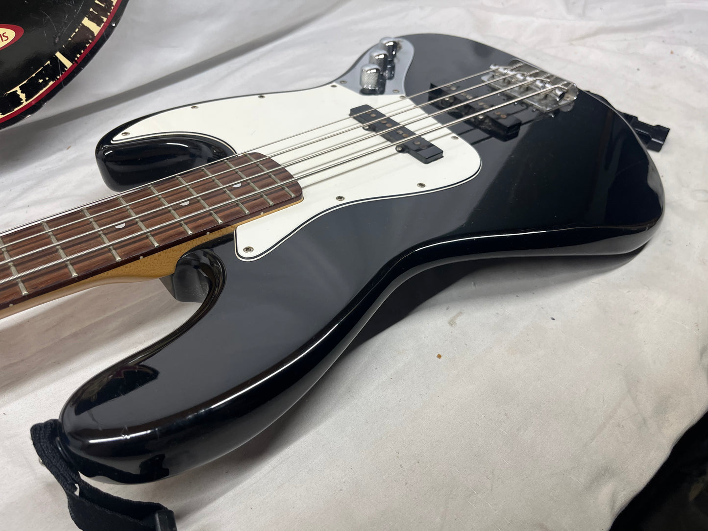 Squier 4-String Electric Jazz Bass