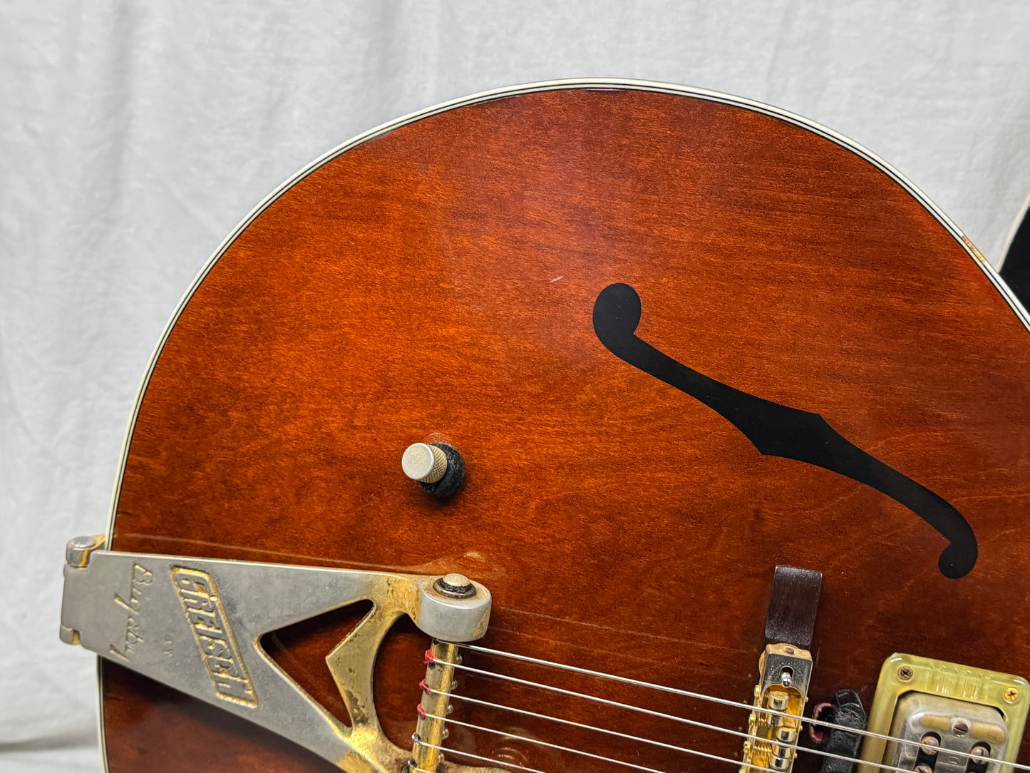 Gretsch 6122 G6122 The Chet Atkins Country Gentleman Hollowbody Guitar with Case - modified 1964