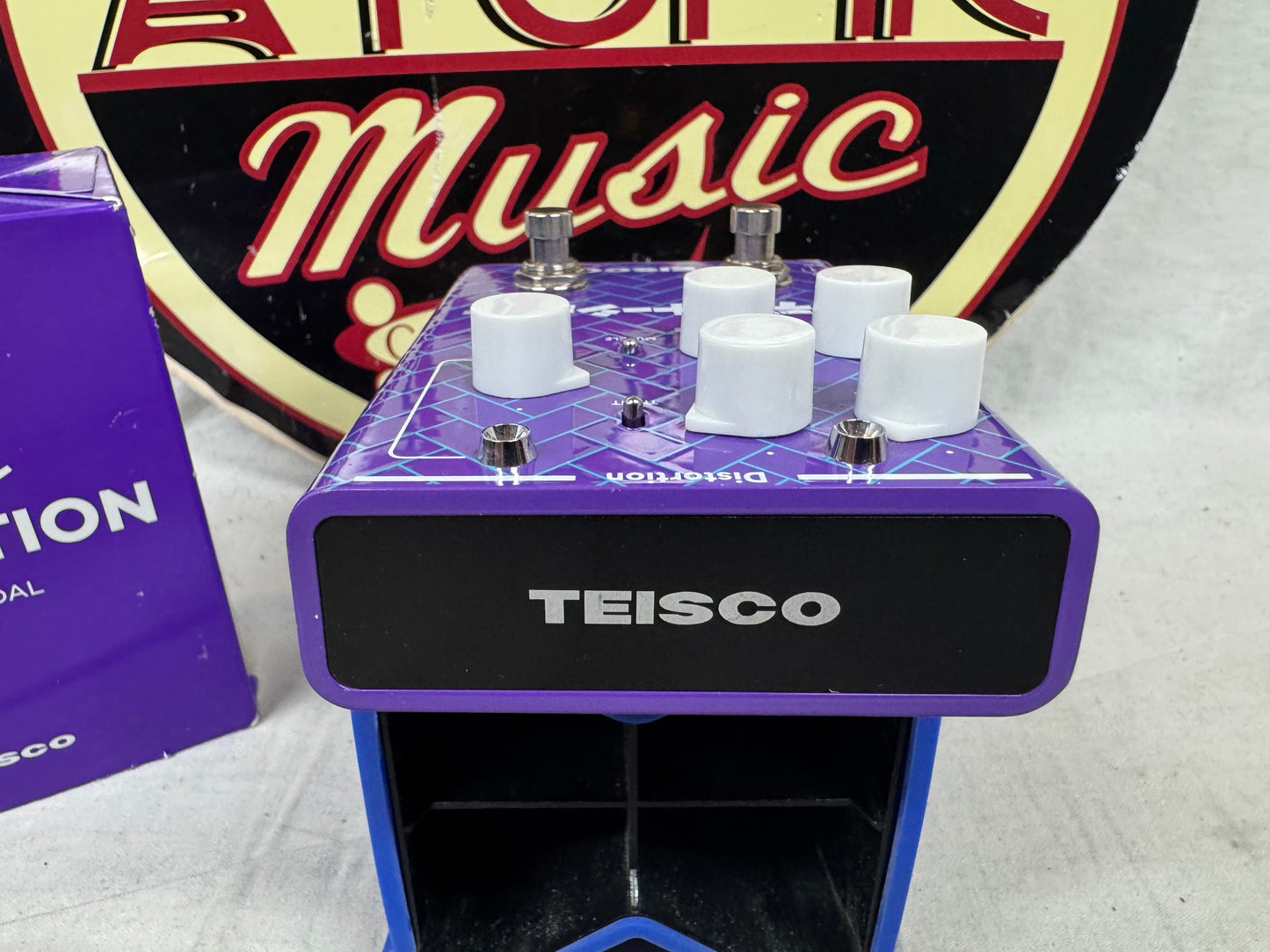 Teisco Analog Distortion Pedal with Box