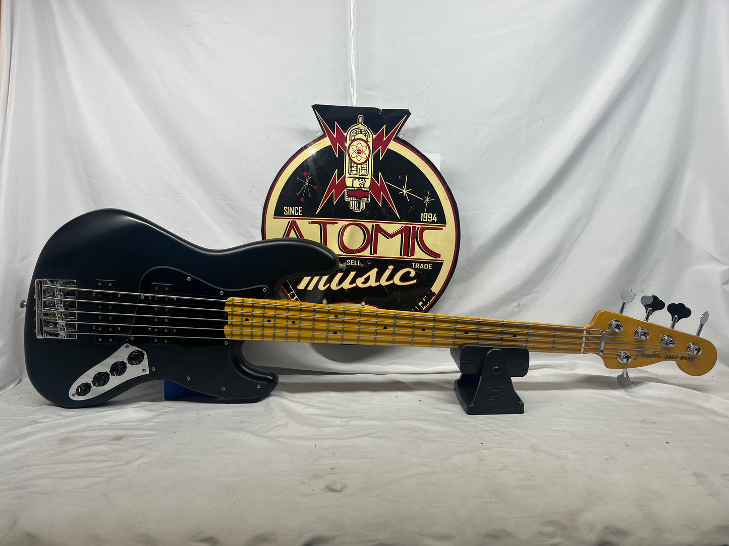 Fender Modern Player Jazz Bass V 5-String Electric Bass