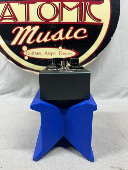 Strymon Fairfax Class A Output Stage Drive Pedal with Box