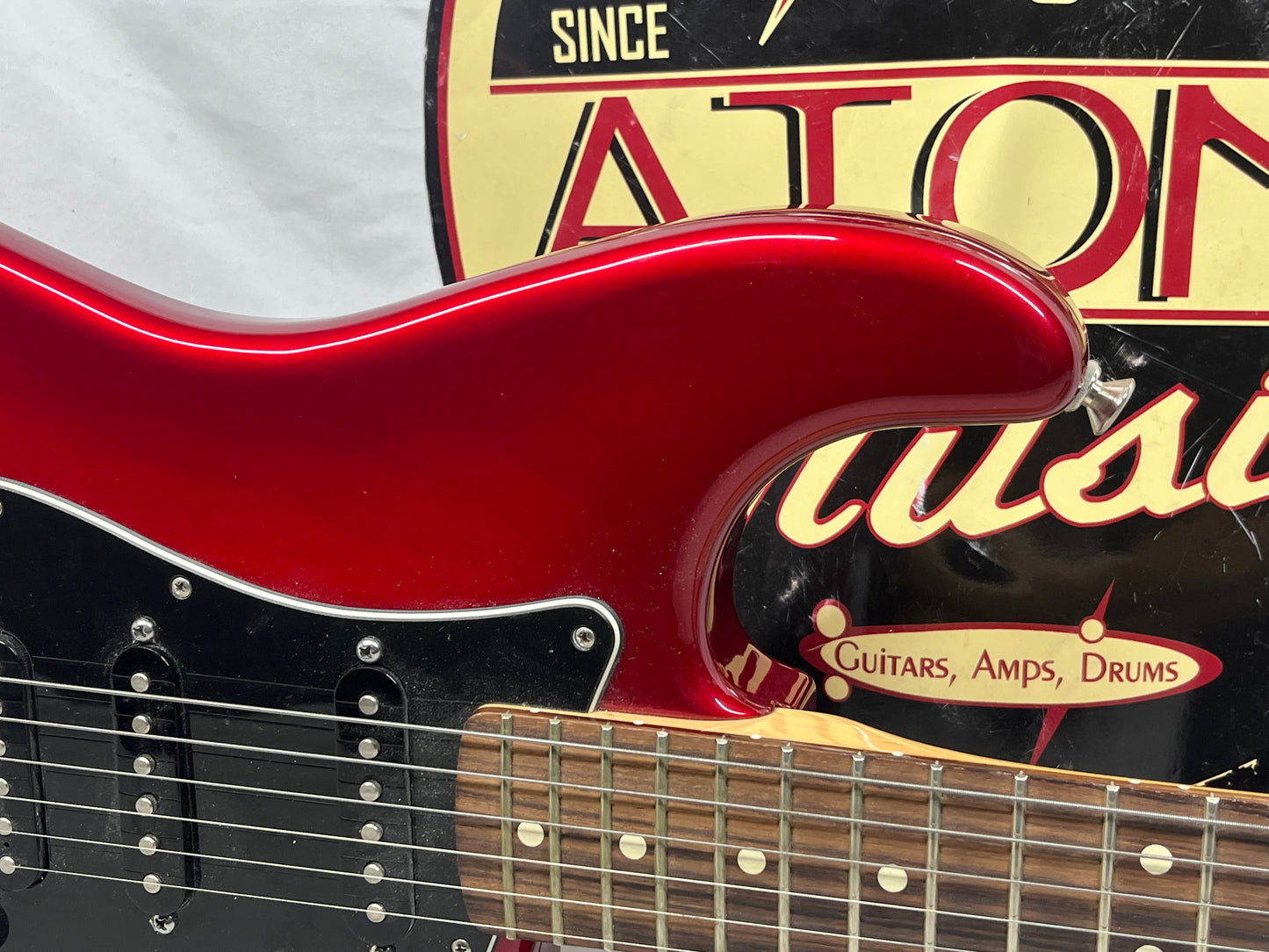 Fender Standard Stratocaster HSS FSR Electric Guitar MIM - Made in Mexico - Candy Red Burst
