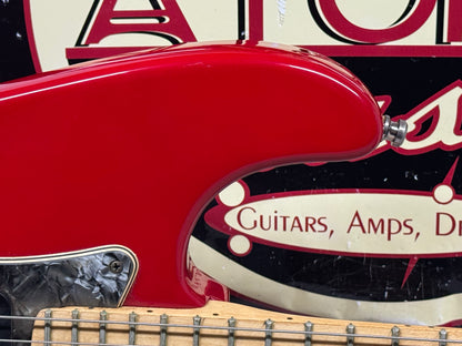 Fender Limited Edition '94 American Special Stratocaster Guitar with Case 1994 - Lipstick Red / Maple neck
