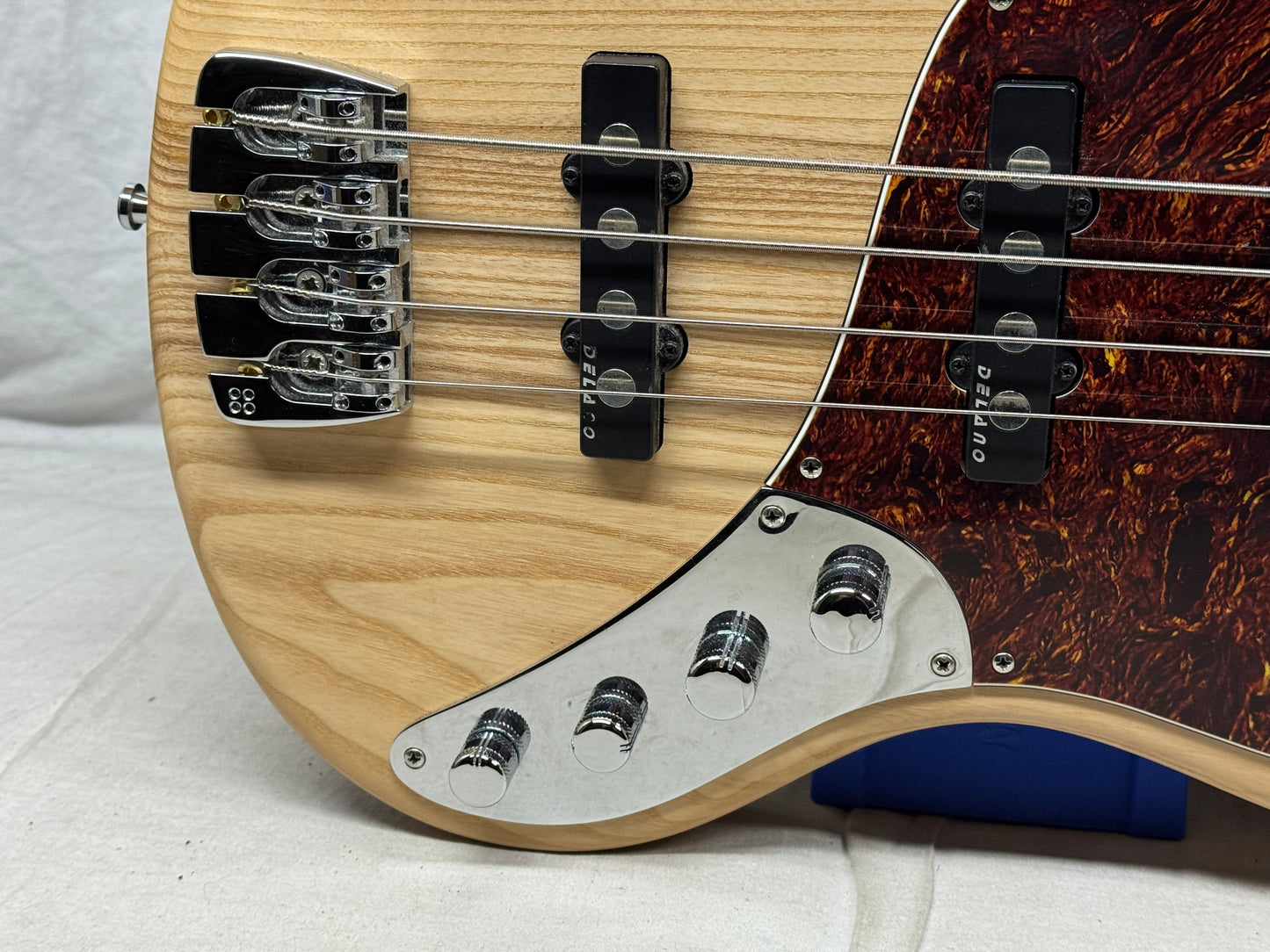 Sandberg California TT-4 tt4 SL Superlight 4-string Bass with Gig Bag