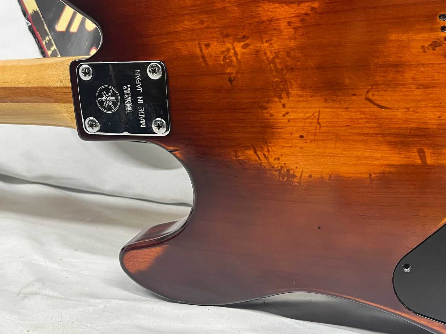 Yamaha SuperJam 800 Singlecut Electric Guitar