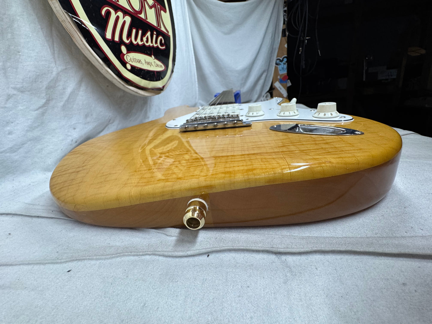 Fender Foto Flame Stratocaster Guitar with Case - MIJ Made In Japan 1994