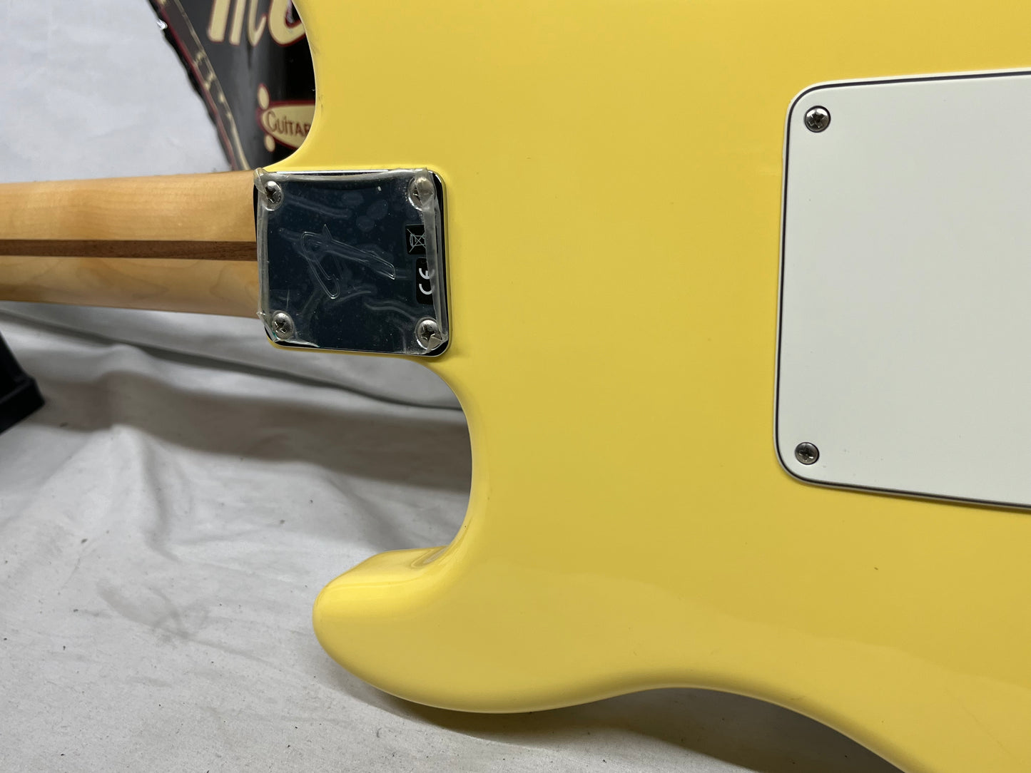 Fender Player Stratocaster Strat HSS Electric Guitar MIM - Made in Mexico - Buttercream